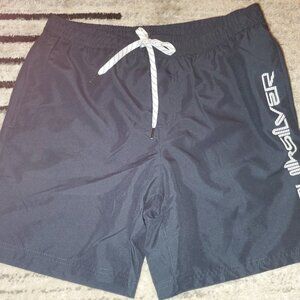 NWT:  MEN'S QUICKSILVER SWIM SHORTS, SIZE M